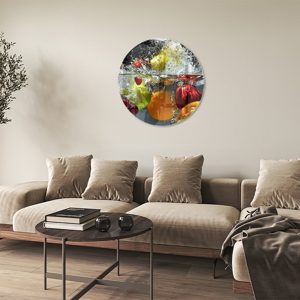 Glazen schilderij met kleurrijk fruit en sprankelend water