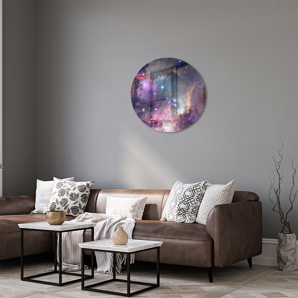 Glazen schilderij met een prachtig universum en sterren op een wand