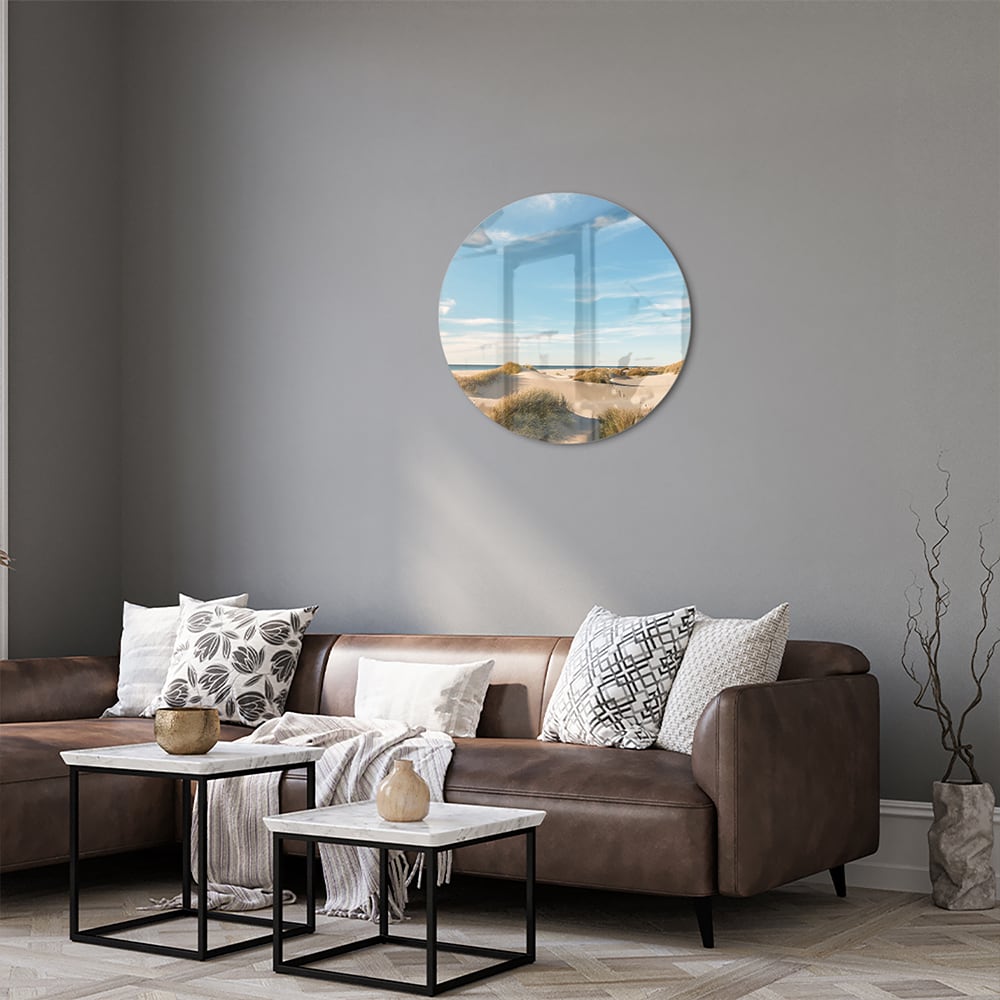 Glazen schilderij met duinen en een heldere blauwe lucht