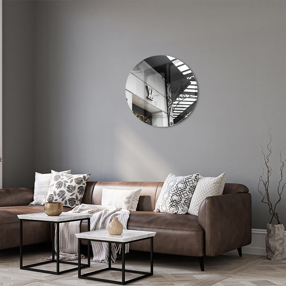 Glazen schilderij van luxe boetiek in zwart-wit, perfecte wanddecoratie.